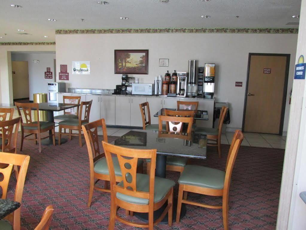 Days Inn By Wyndham Jefferson City Exterior photo